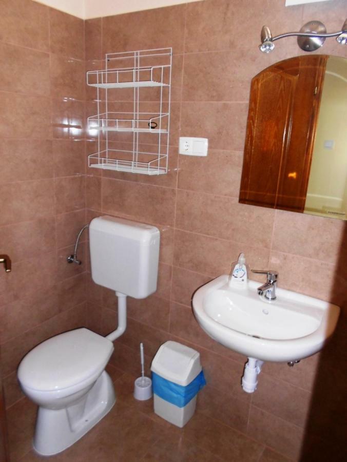 Kurucz Vendeghaz Hajduszoboszlo Apartment Exterior photo